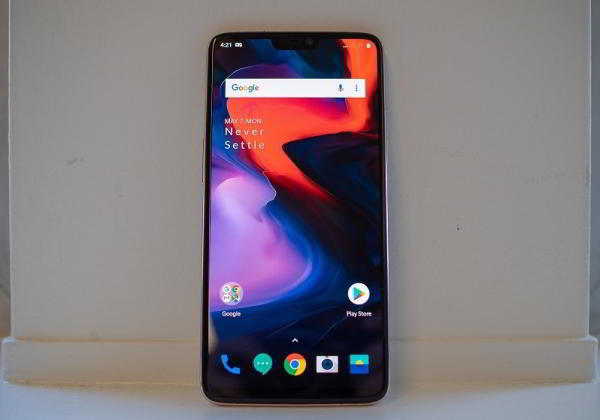 Дисплей смартфона OnePlus 6